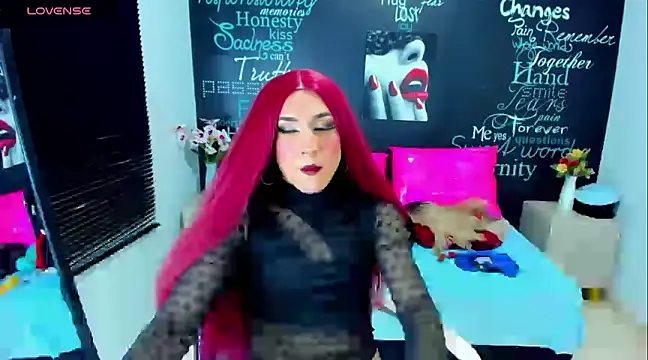 Snapshot of DarianaGia chatting on 12-06-24, 06:15 DarianaGia online show from 12-06-24, 06:15