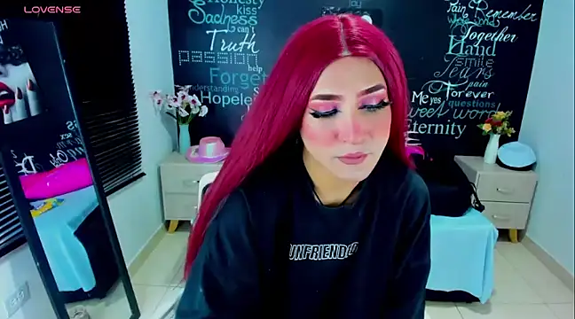 Snapshot of DarianaGia chatting on 12-08-24, 06:11 DarianaGia online show from 12-08-24, 06:11