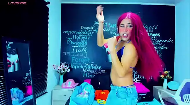 Snapshot of DarianaGia chatting on 12-10-24, 11:22 DarianaGia online show from 12-10-24, 11:22