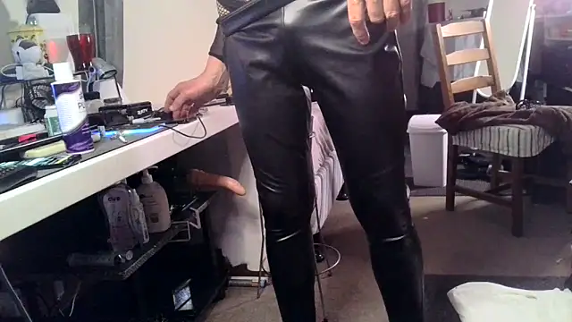 SissyJamie123 online show from 04-15-26, 06:48