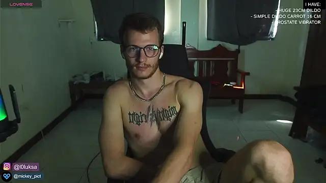 Snapshot of mickeypict chatting on 01-04-25, 06:41 mickeypict online show from 01-04-25, 06:41