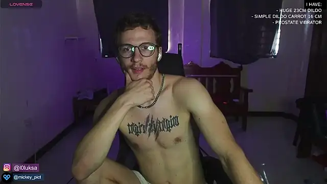 Snapshot of mickeypict chatting on 01-07-25, 06:27 mickeypict online show from 01-07-25, 06:27