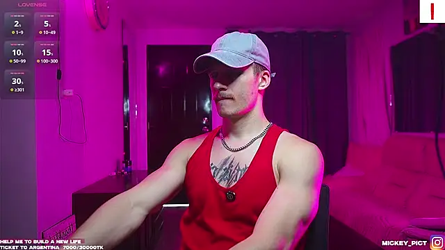 Snapshot of mickeypict chatting on 10-07-25, 10:40 mickeypict online show from 10-07-25, 10:40