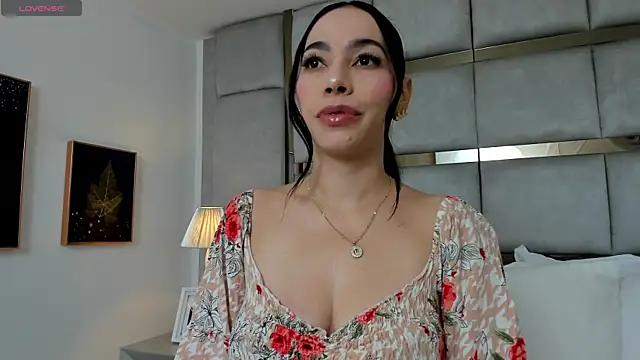 Snapshot of AmbarJensen chatting on 01-24-25, 12:10 AmbarJensen online show from 01-24-25, 12:10