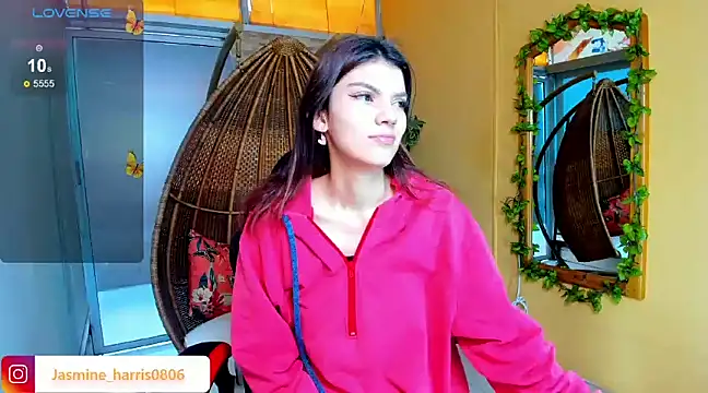 Snapshot of JasmineHarris chatting on 01-13-25, 11:41 JasmineHarris online show from 01-13-25, 11:41