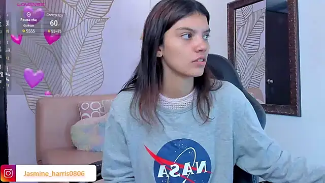 Snapshot of JasmineHarris chatting on 02-15-25, 12:01 JasmineHarris online show from 02-15-25, 12:01