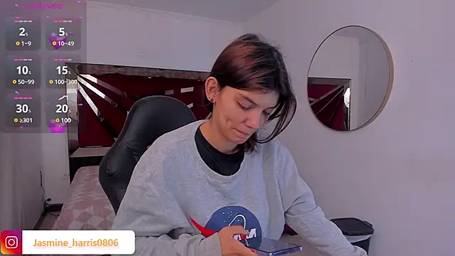Snapshot of JasmineHarris chatting on 02-19-25, 11:28 JasmineHarris online show from 02-19-25, 11:28