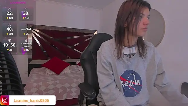 Snapshot of JasmineHarris chatting on 02-20-25, 11:42 JasmineHarris online show from 02-20-25, 11:42
