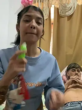 Snapshot of Rouuus12 chatting on 02-20-26, 01:33 Rouuus12 online show from 02-20-26, 01:33