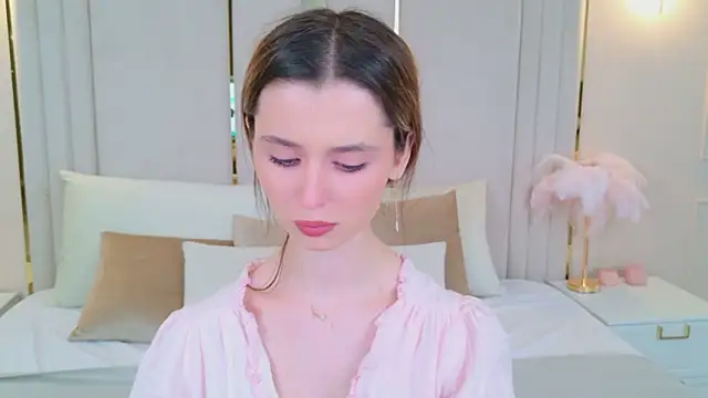 MarybethSnow online show from 01-12-26, 05:07