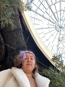 SuzieMurray online show from 12-20-24, 09:54