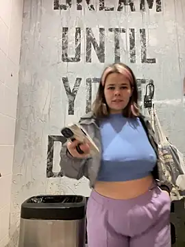 SuzieMurray online show from 02-05-25, 11:12