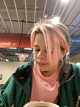 SuzieMurray online show from 02-08-25, 07:26