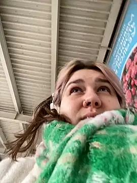 SuzieMurray online show from 02-22-25, 10:18