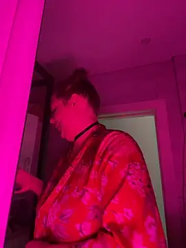 SuzieMurray online show from 09-16-25, 10:27