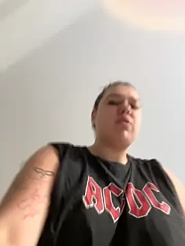 SuzieMurray online show from 09-27-25, 10:20