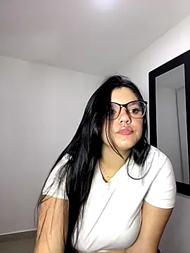 kimberlyhills1 online show from 10-10-25, 03:27