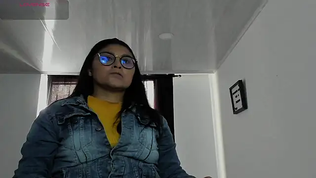 Snapshot of lorymoon chatting on 12-04-24, 07:01 lorymoon online show from 12-04-24, 07:01