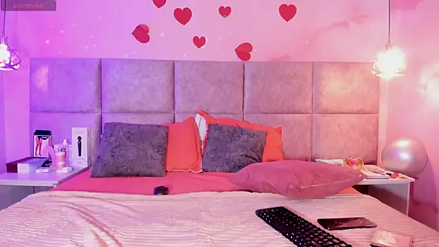 Snapshot of Laurentdupont04 chatting on 03-08-25, 03:17 Laurentdupont04 online show from 03-08-25, 03:17