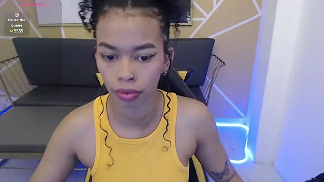 Shenna brunette  online show from 03-12-25, 01:08