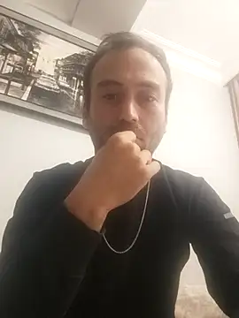 Snapshot of ozkanaslan chatting on 11-30-25, 02:59 ozkanaslan online show from 11-30-25, 02:59