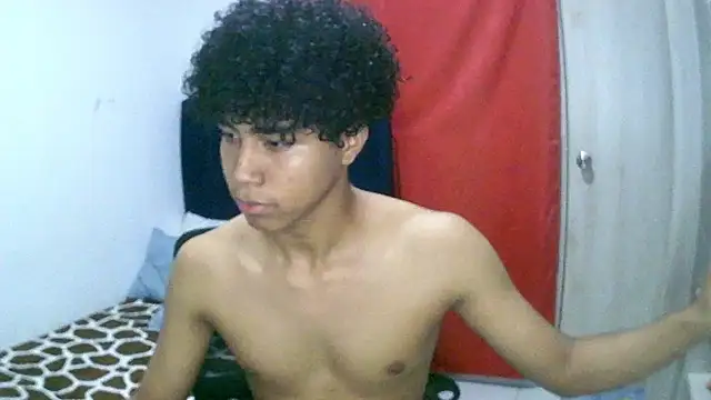 Snapshot of sexy_diamante_ chatting on 01-16-26, 12:58 sexy diamante online show from 01-16-26, 12:58