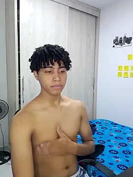 Snapshot of sexy_diamante_ chatting on 02-01-26, 04:33 sexy diamante online show from 02-01-26, 04:33