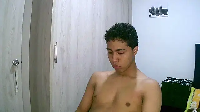 Snapshot of sexy_diamante_ chatting on 03-10-26, 02:49 sexy diamante online show from 03-10-26, 02:49