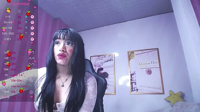 Snapshot of Laia_angel_b chatting on 03-11-25, 09:24 Laia angel b online show from 03-11-25, 09:24
