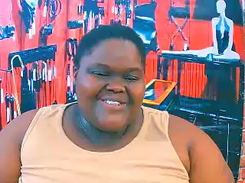 Snapshot of EbonyHotBuns chatting on 10-28-25, 09:13 EbonyHotBuns online show from 10-28-25, 09:13