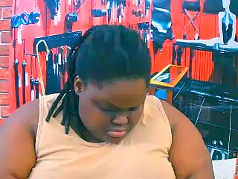 Snapshot of EbonyHotBuns chatting on 11-02-25, 10:23 EbonyHotBuns online show from 11-02-25, 10:23