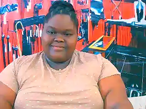 Snapshot of EbonyHotBuns chatting on 11-07-25, 06:41 EbonyHotBuns online show from 11-07-25, 06:41