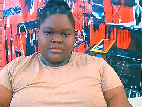 Snapshot of EbonyHotBuns chatting on 11-08-25, 06:51 EbonyHotBuns online show from 11-08-25, 06:51