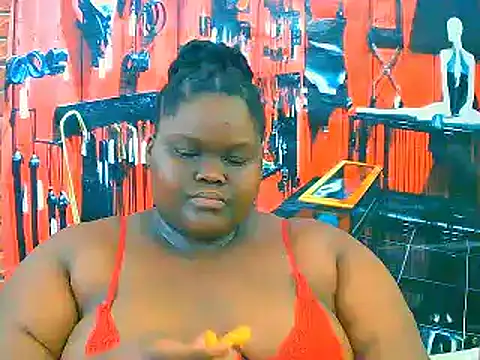 Snapshot of EbonyHotBuns chatting on 11-09-25, 07:01 EbonyHotBuns online show from 11-09-25, 07:01