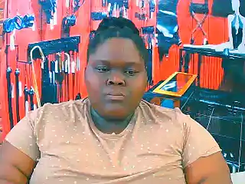 Snapshot of EbonyHotBuns chatting on 11-14-25, 08:02 EbonyHotBuns online show from 11-14-25, 08:02