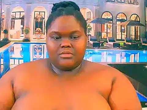 Snapshot of EbonyHotBuns chatting on 12-14-25, 08:02 EbonyHotBuns online show from 12-14-25, 08:02