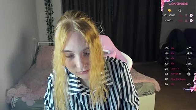 ReddHotPipper online show from 12-13-24, 01:15