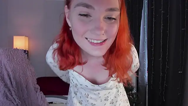 Snapshot of ReddHotPipper chatting on 12-22-25, 03:47 ReddHotPipper online show from 12-22-25, 03:47