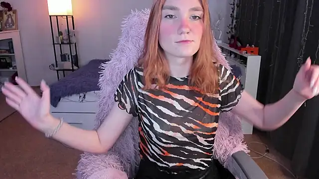 Snapshot of ReddHotPipper chatting on 02-18-26, 03:24 ReddHotPipper online show from 02-18-26, 03:24