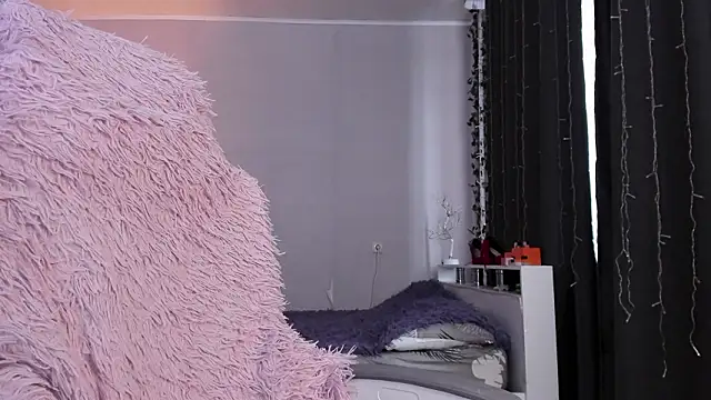 ReddHotPipper online show from 03-27-26, 08:26