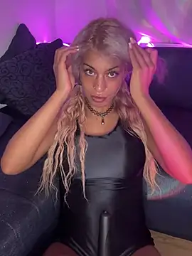 AlyssaHottv  online show from 01-08-25, 11:30