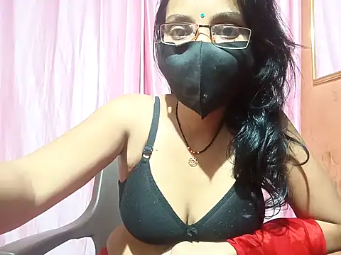 poojaxxx65 online show from 02-18-25, 08:38