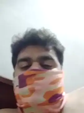 Snapshot of Happyman300 chatting on 02-04-25, 07:55 Happyman300 online show from 02-04-25, 07:55