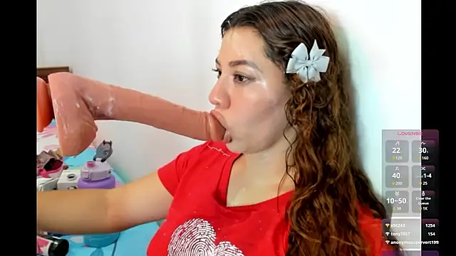 hade cute online show from 01-17-25, 09:39