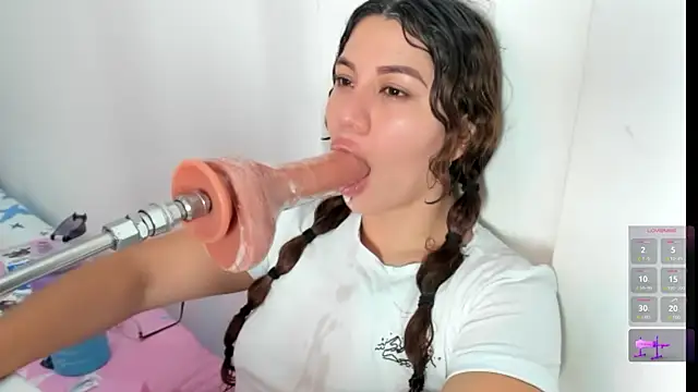 hade cute online show from 02-26-25, 11:48