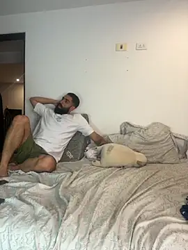 Snapshot of Drogamma chatting on 11-13-25, 12:53 Drogamma online show from 11-13-25, 12:53