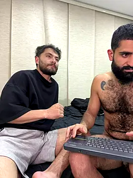 Snapshot of Drogamma chatting on 11-21-25, 11:58 Drogamma online show from 11-21-25, 11:58