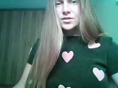 Evasapples online show from 10-05-25, 07:01