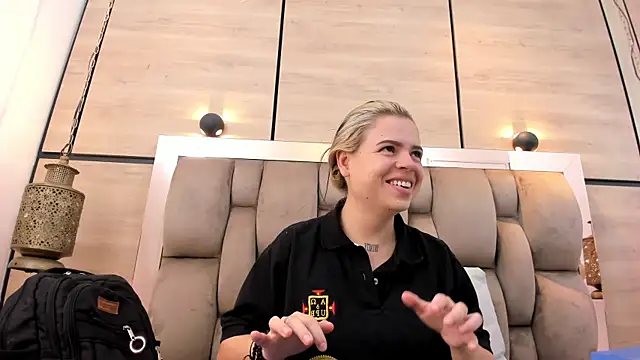 dorothy vegga online show from 04-22-26, 03:53