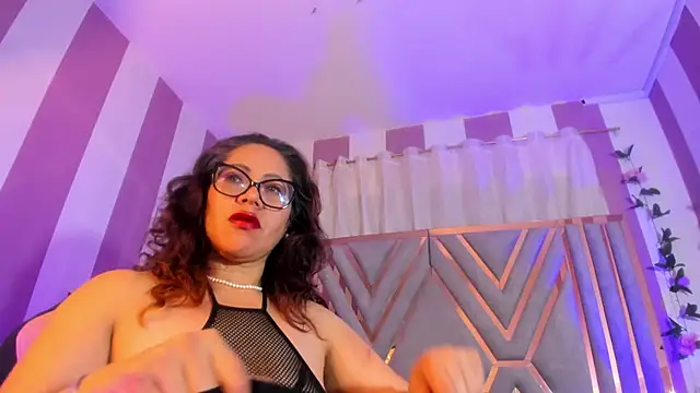 Snapshot of maria_paulac chatting on 03-19-25, 08:01 maria paulac online show from 03-19-25, 08:01